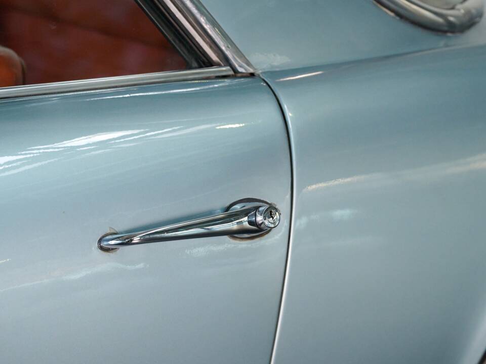Bild 14/50 von Lancia Flaminia GT 2.5 3C Touring (1963)