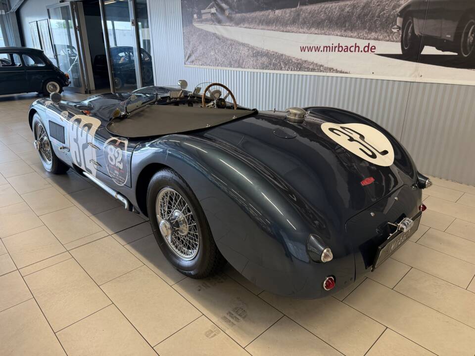 Image 14/24 de Suffolk C-Type Jaguar (1954)