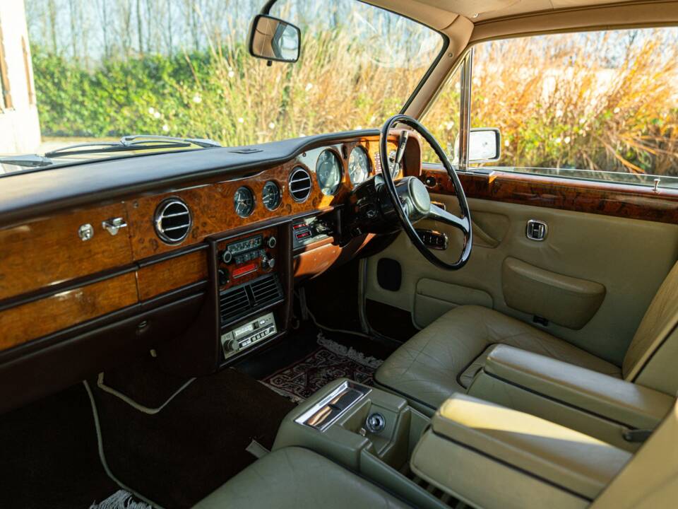 Image 47/50 of Rolls-Royce Silver Shadow II (1979)