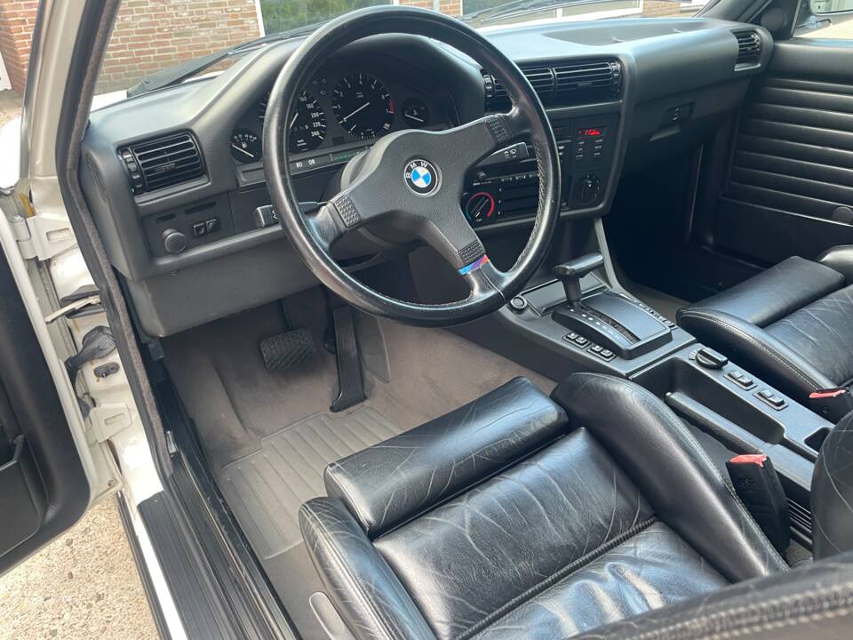 Bild 5/20 von BMW 325i (1989)