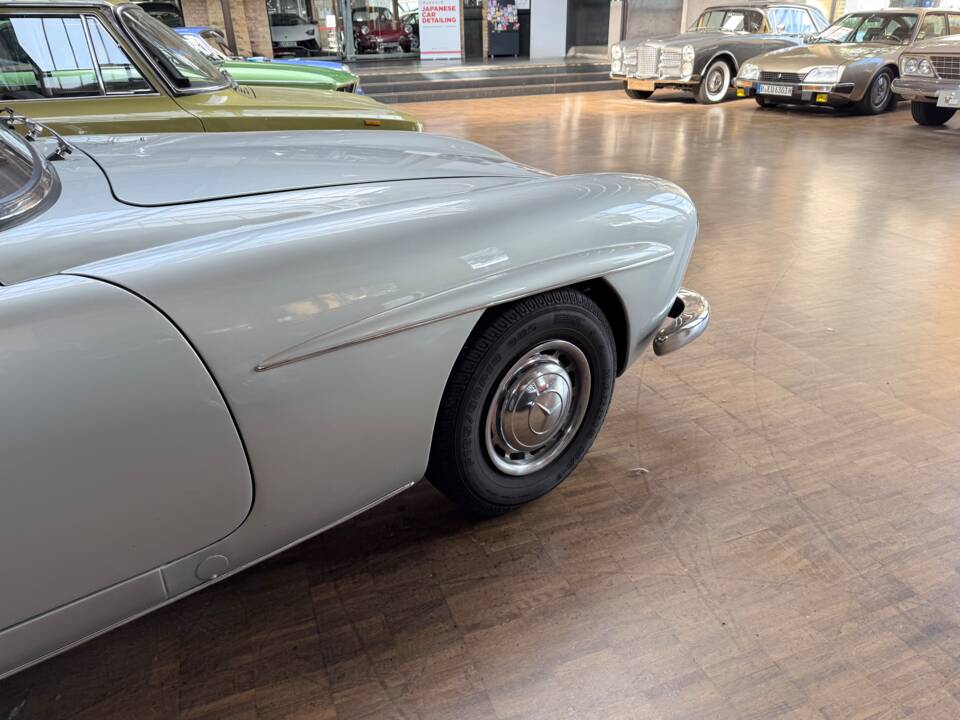 Image 6/17 of Mercedes-Benz 190 SL (1961)