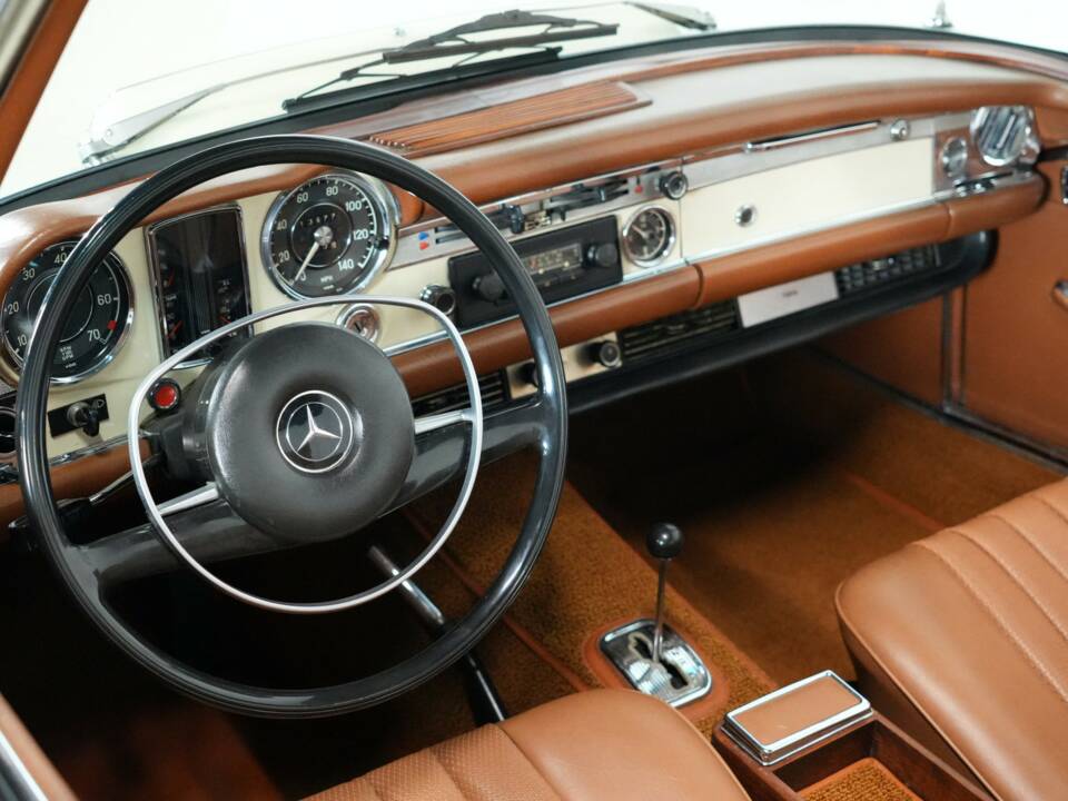 Bild 36/39 von Mercedes-Benz 280 SL (1970)