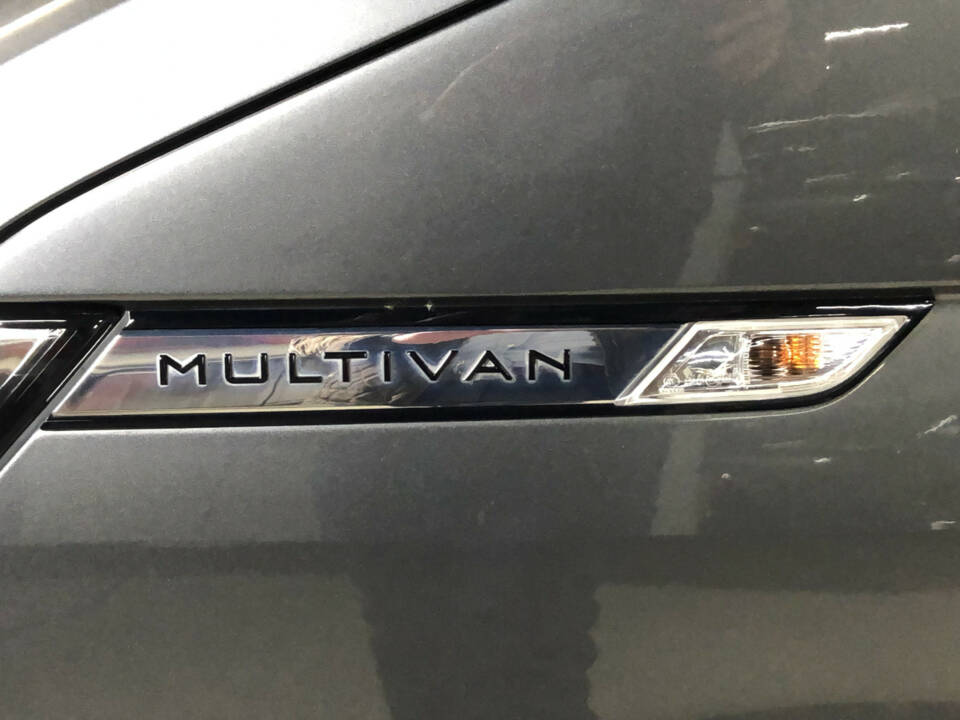 Bild 11/32 von Volkswagen T6.1 Multivan 2.0 TDI 4Motion (2023)