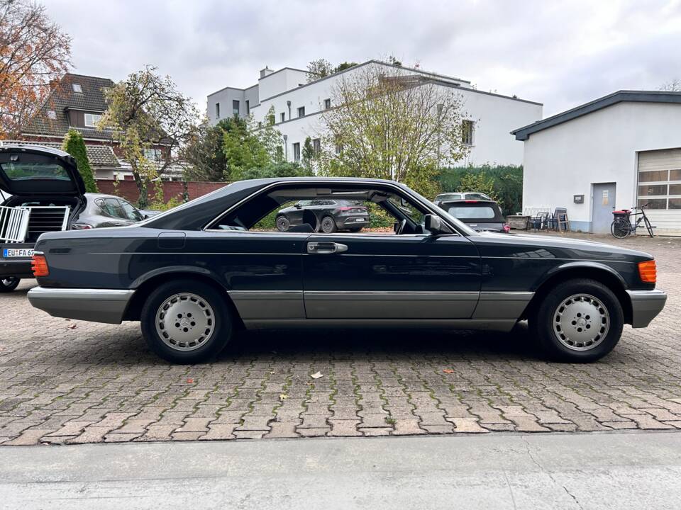 Image 23/24 of Mercedes-Benz 560 SEC (1986)