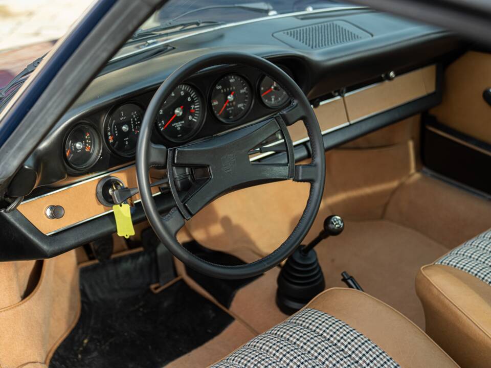 Bild 30/101 von Porsche 911 2.4 S (1972)