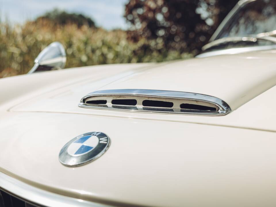 Bild 32/70 von BMW 1600 GT (1967)