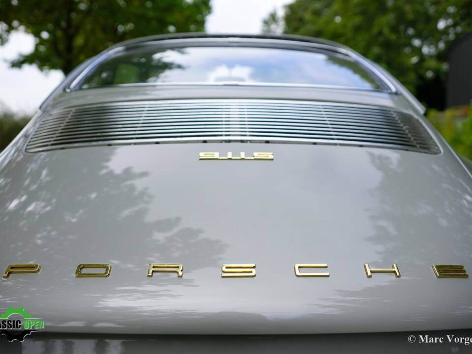 Image 43/57 of Porsche 911 2.0 (1968)