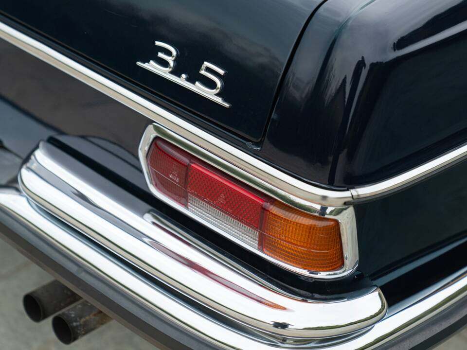 Image 11/50 of Mercedes-Benz 300 SEL 3.5 (1973)