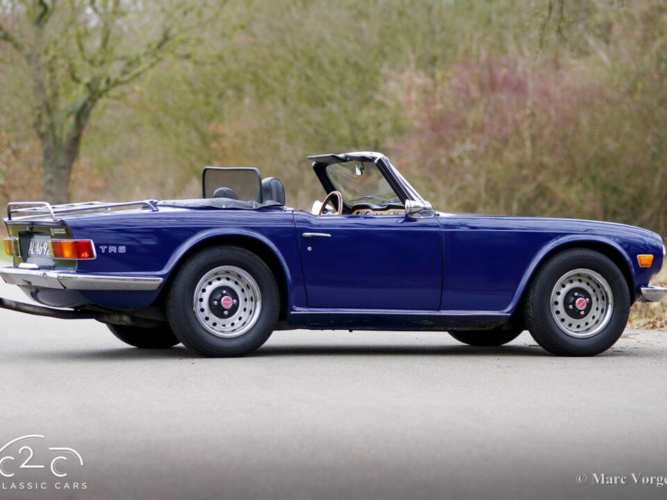 Afbeelding 17/35 van Triumph TR 6 (1971)