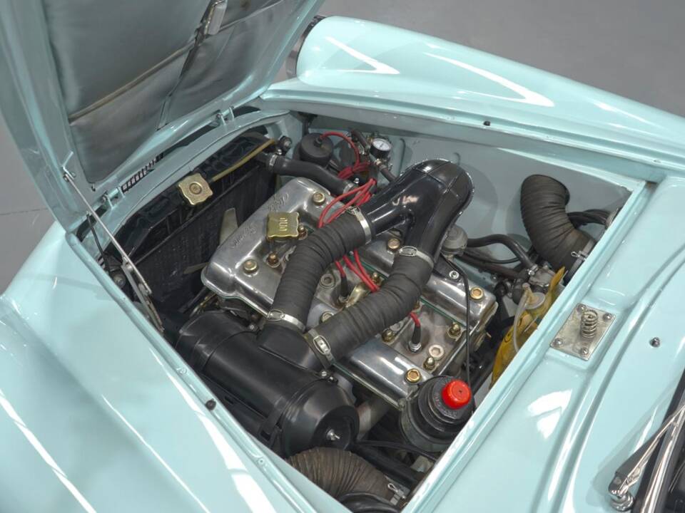 Image 14/16 of Alfa Romeo Giulia 1600 Sprint (1962)