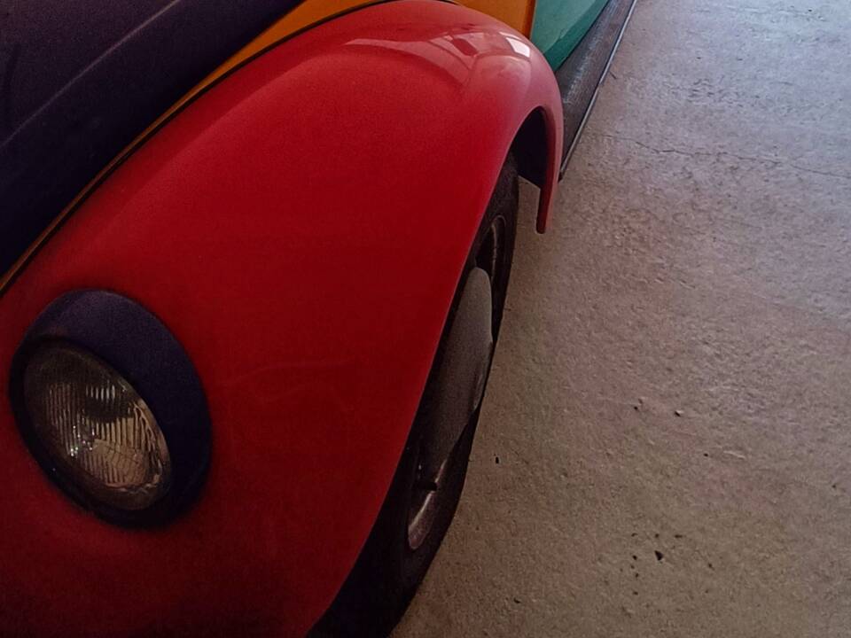 Image 2/6 of Volkswagen Beetle 1600 (1996)