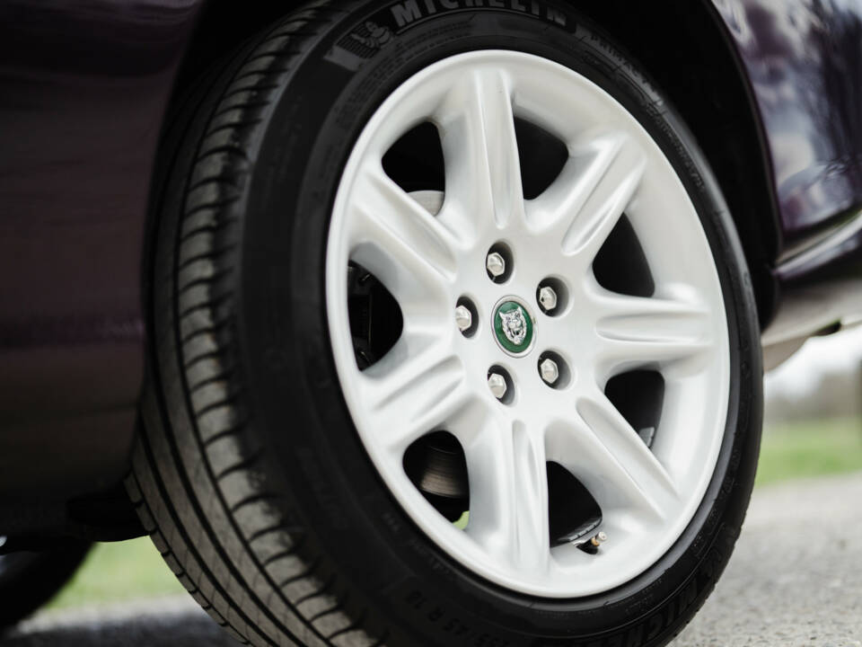 Imagen 10/36 de Jaguar XK8 4.0 (1999)