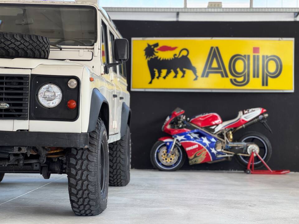Image 3/45 de Land Rover Defender 110 (1991)