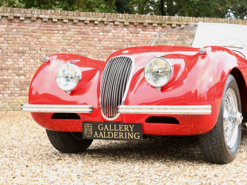 Image 39/50 of Jaguar XK 120 SE OTS (1954)