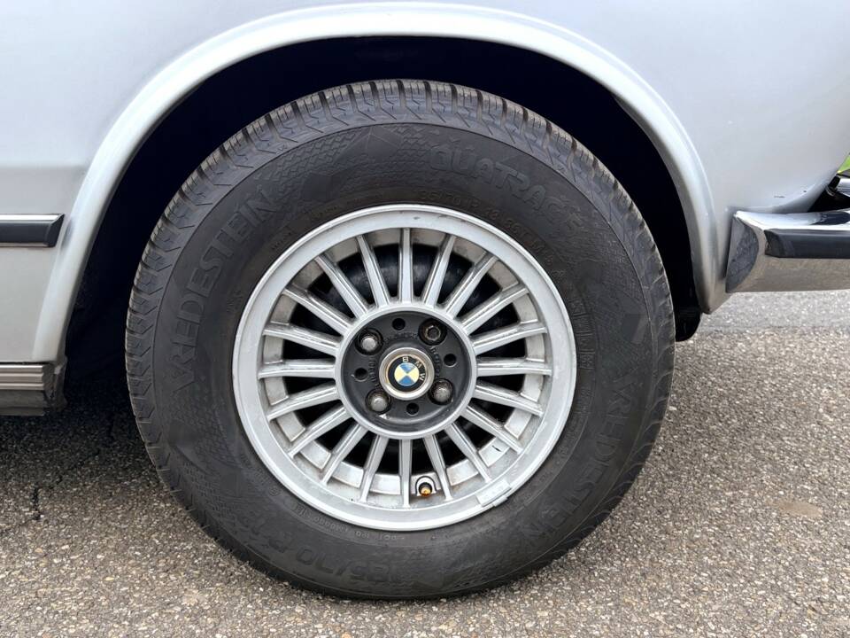 Image 13/22 of BMW 2002 (1975)