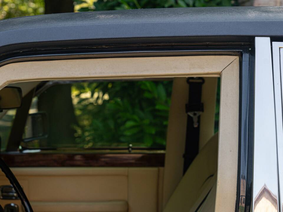 Bild 37/50 von Bentley Mulsanne Turbo (1985)