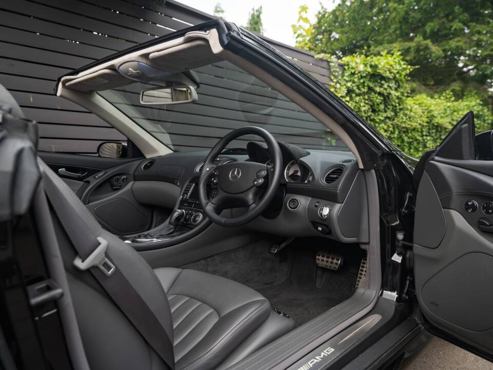 Bild 37/44 von Mercedes-Benz SL 65 AMG (2005)