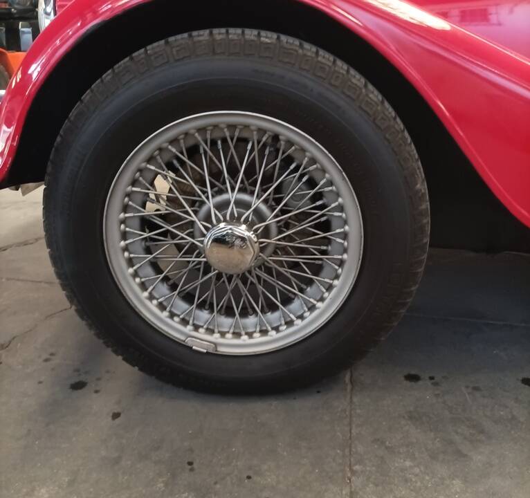 Image 12/33 of Morgan 4/4 1600 (1988)