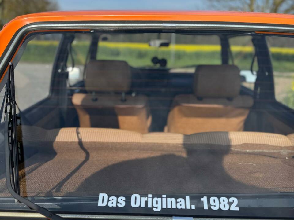 Imagen 7/12 de Volkswagen Golf Mk I 1.1 (1982)