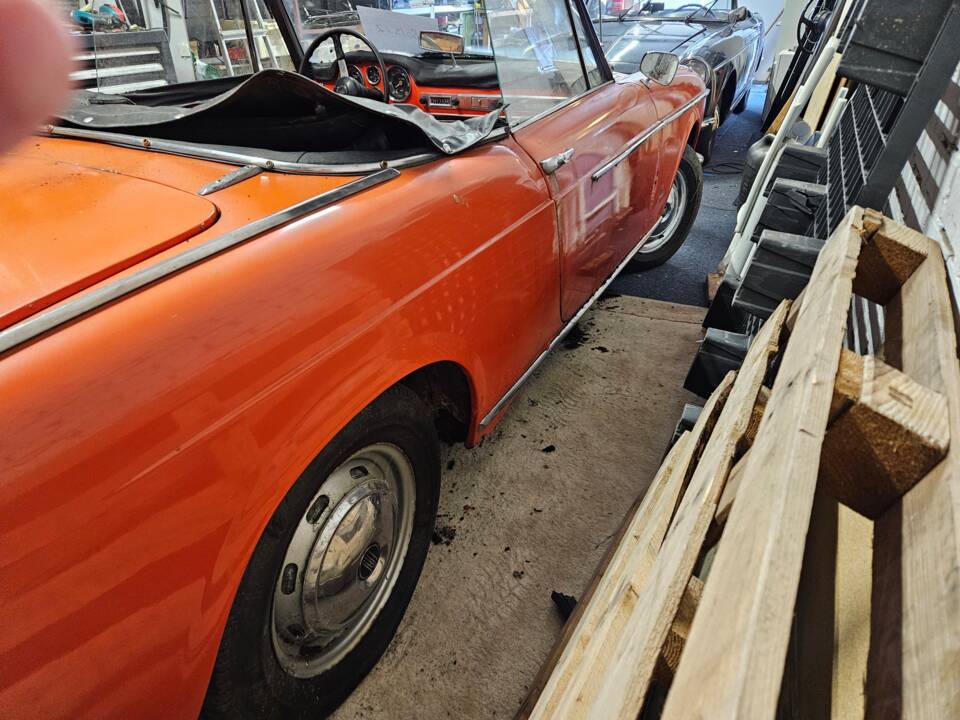 Image 4/9 of FIAT 1500 S (1961)