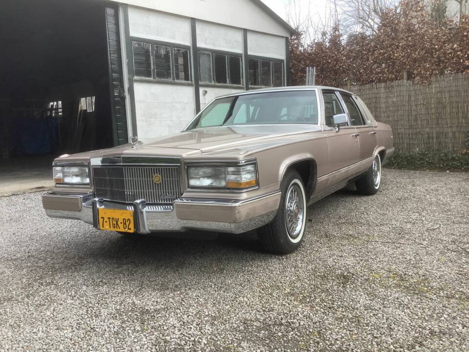 Bild 5/8 von Cadillac Brougham Elegance (1992)