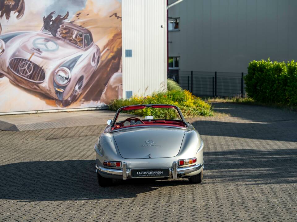 Immagine 4/43 di Mercedes-Benz 300 SL Roadster (1958)
