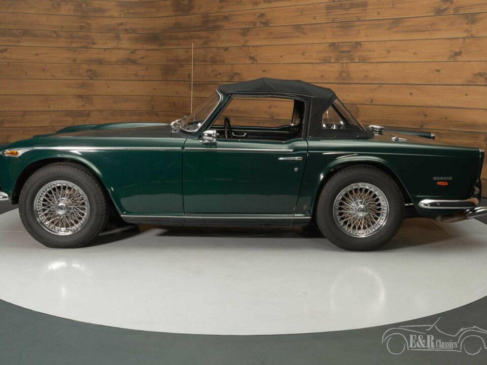 Afbeelding 9/19 van Triumph TR 250 (1968)