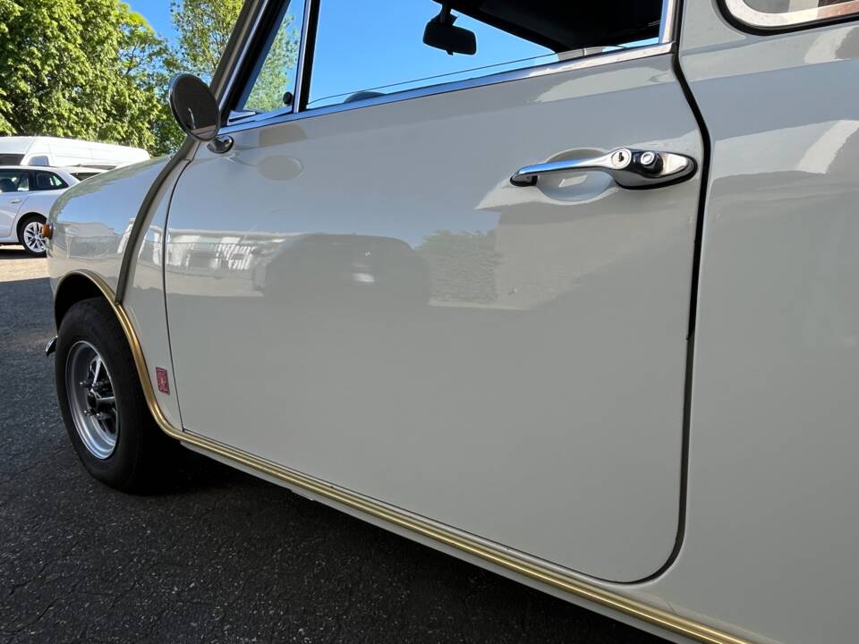 Bild 63/90 von Innocenti Mini 1001 Export (1975)