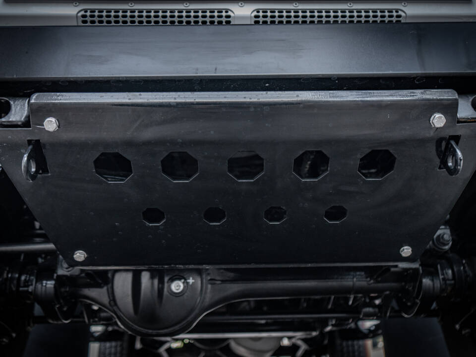 Image 53/66 of Land Rover Defender 90 TD4 (2007)