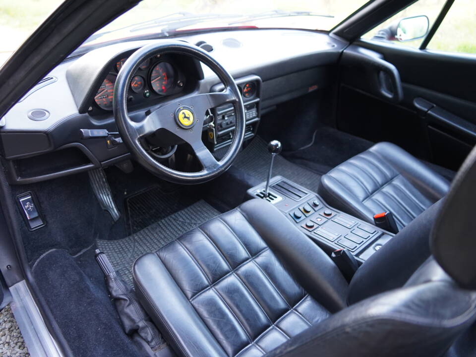 Bild 24/33 von Ferrari 208 GTS Turbo (1989)