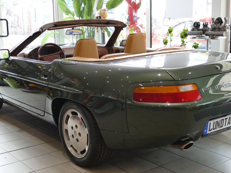 Image 3/19 of Porsche 928 S4 (1989)