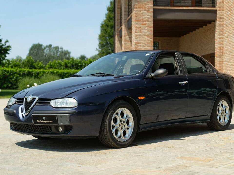 Imagen 1/50 de Alfa Romeo 156 2.5 V6 (2000)
