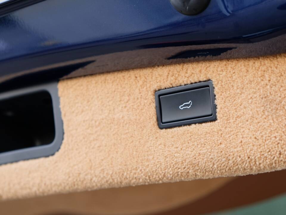 Immagine 23/70 di Porsche Cayenne S (2007)