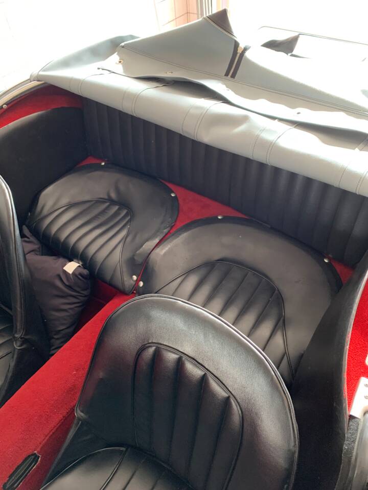 Bild 5/6 von Austin-Healey 3000 Mk II (BN7) (1960)