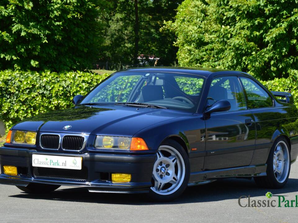 Image 1/50 de BMW 323i (1998)