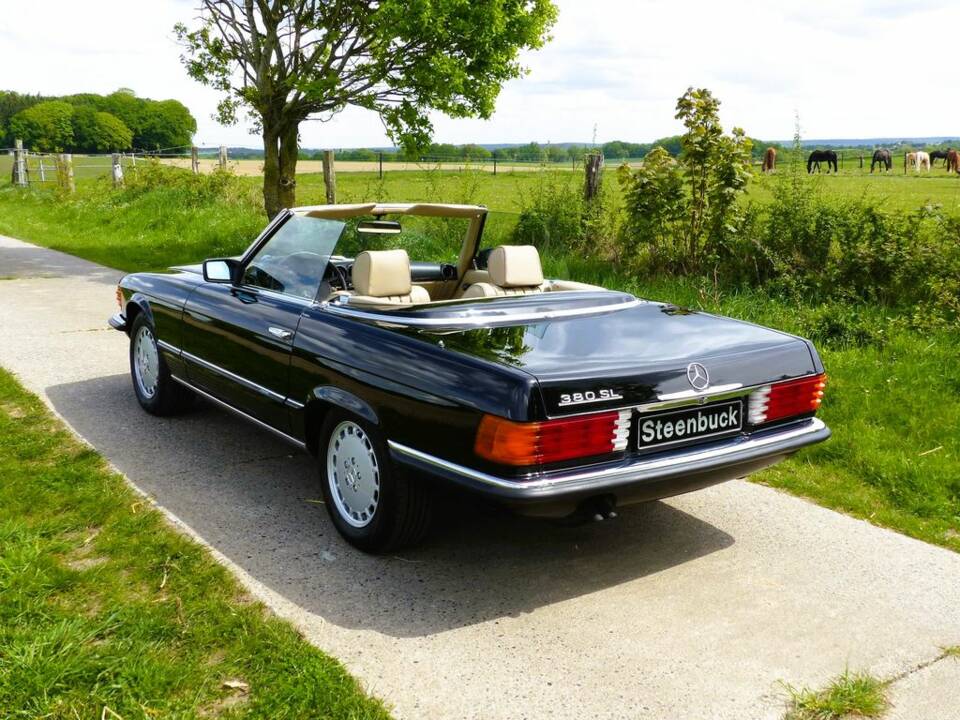 Mercedes-Benz 380 SL Roadster (R 107) 1985