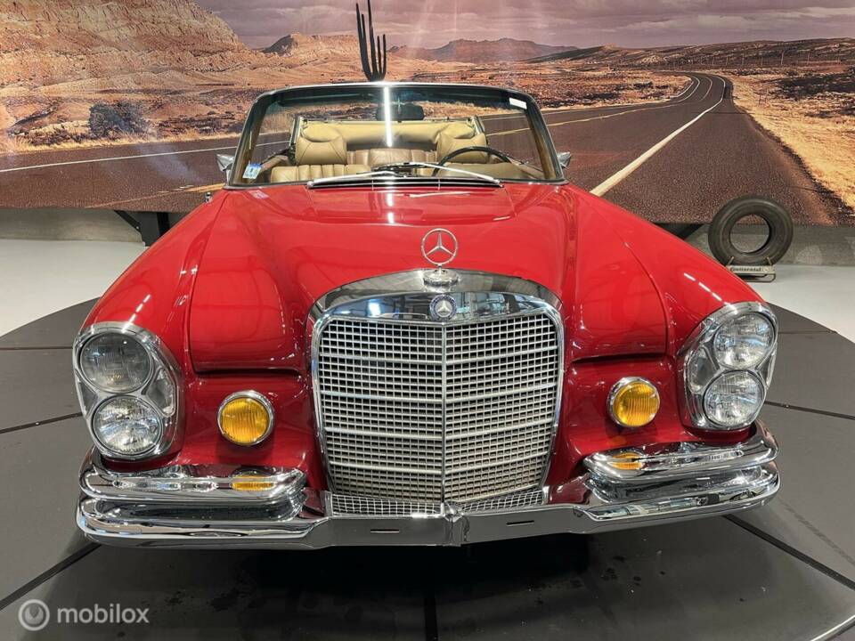 Image 8/40 of Mercedes-Benz 280 SE (1969)