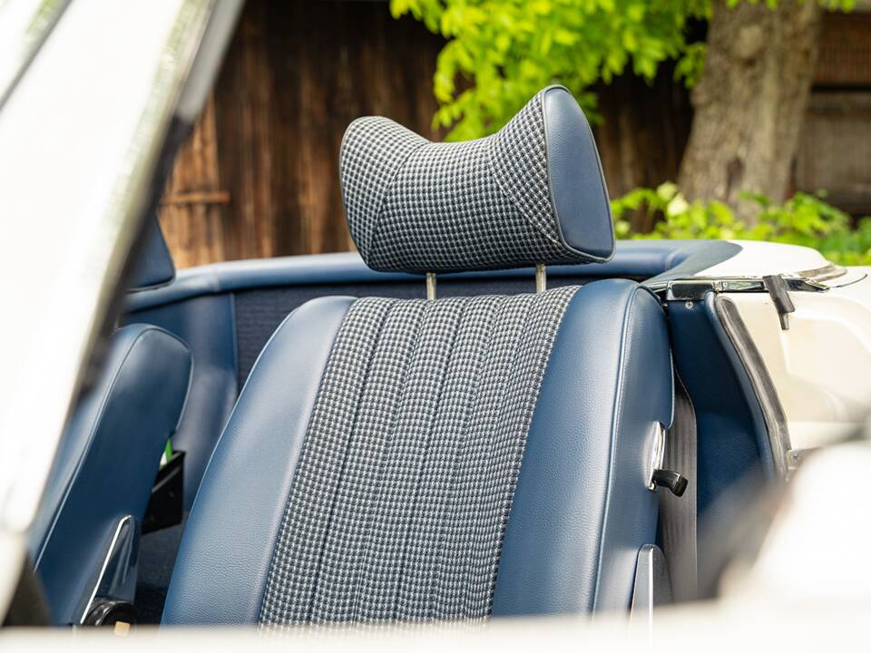 Imagen 46/86 de Mercedes-Benz 280 SL (1977)