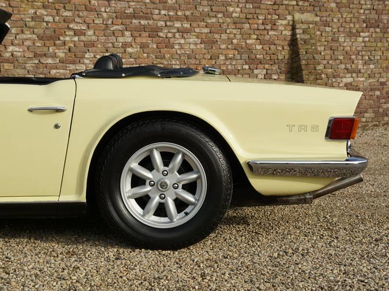Image 32/50 of Triumph TR 6 (1971)