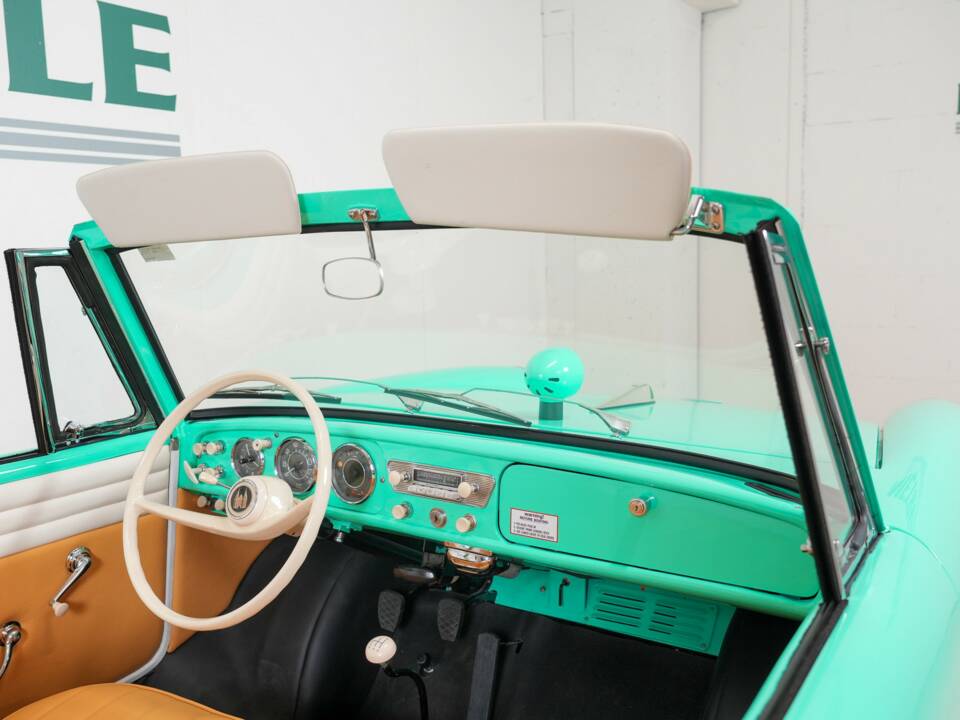 Image 42/42 de Amphicar 770 (1964)