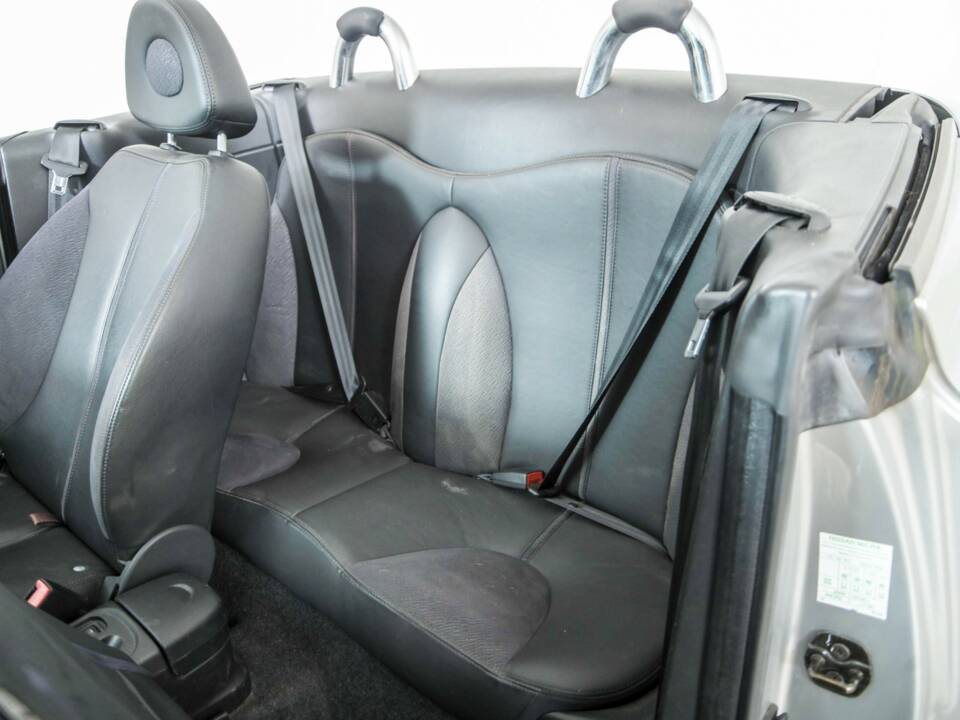 Image 25/47 of Nissan Micra C+C 1.6 (2008)