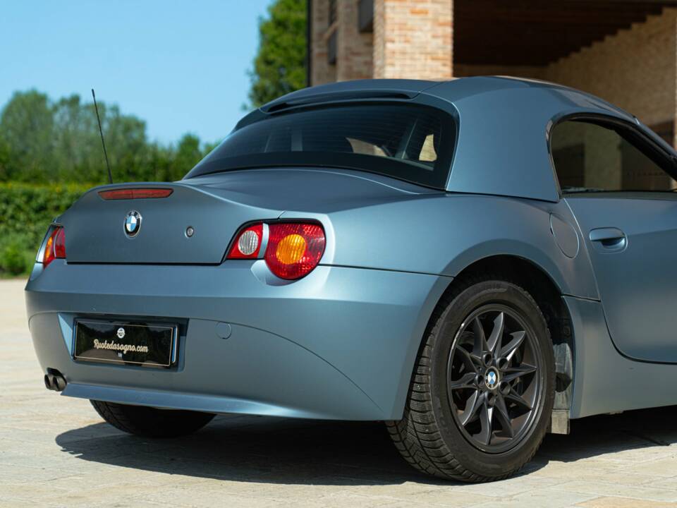 Image 12/49 of BMW Z4 2.2i (2004)