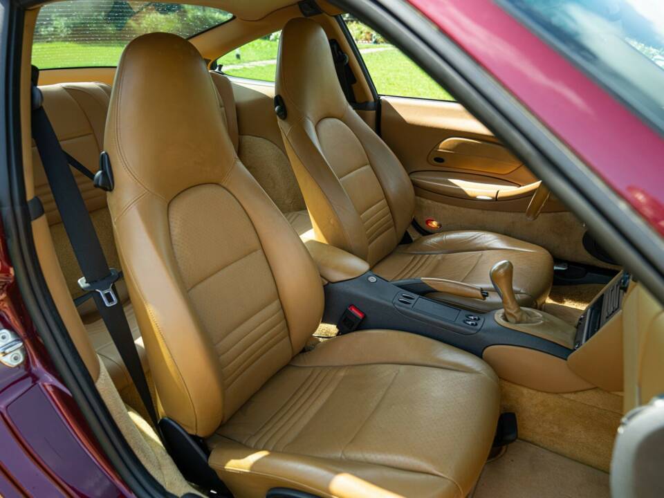 Bild 22/50 von Porsche 911 Carrera (1999)