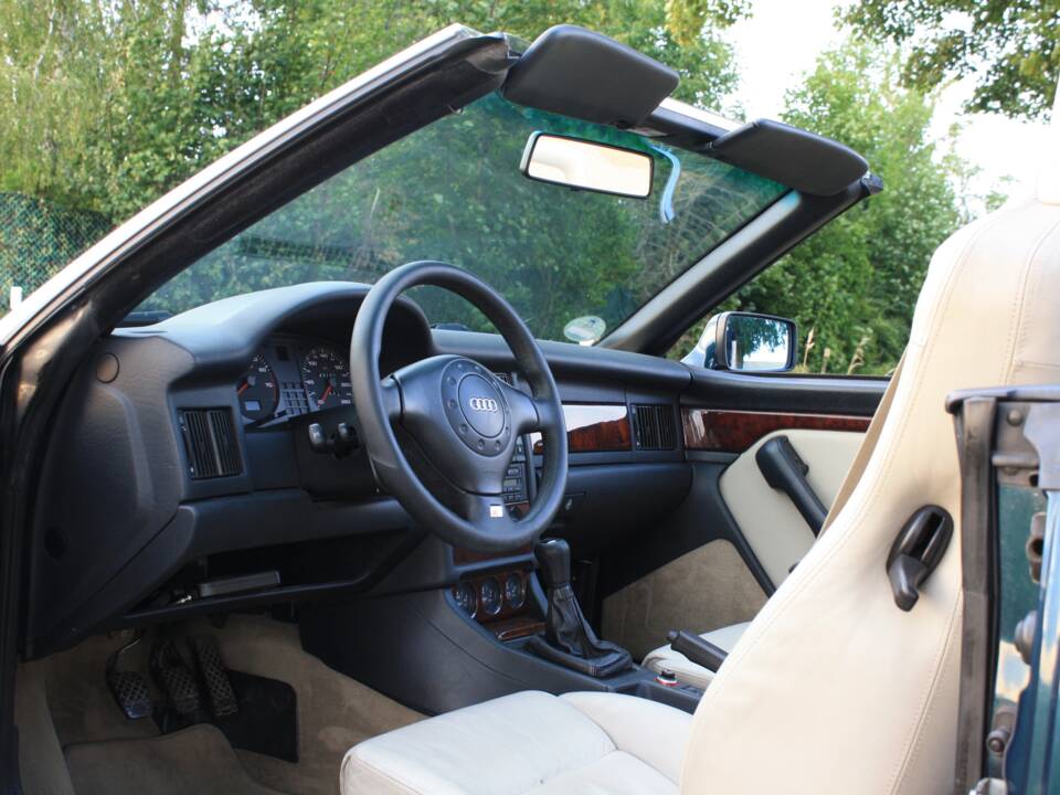 Bild 20/88 von Audi Cabriolet 2.6 (1995)