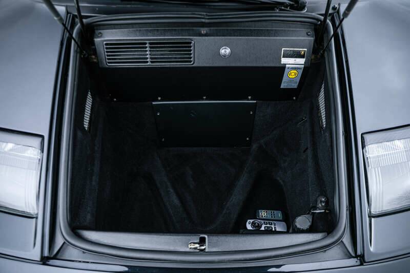 Image 38/43 of Lamborghini Diablo VT 6.0 (2000)