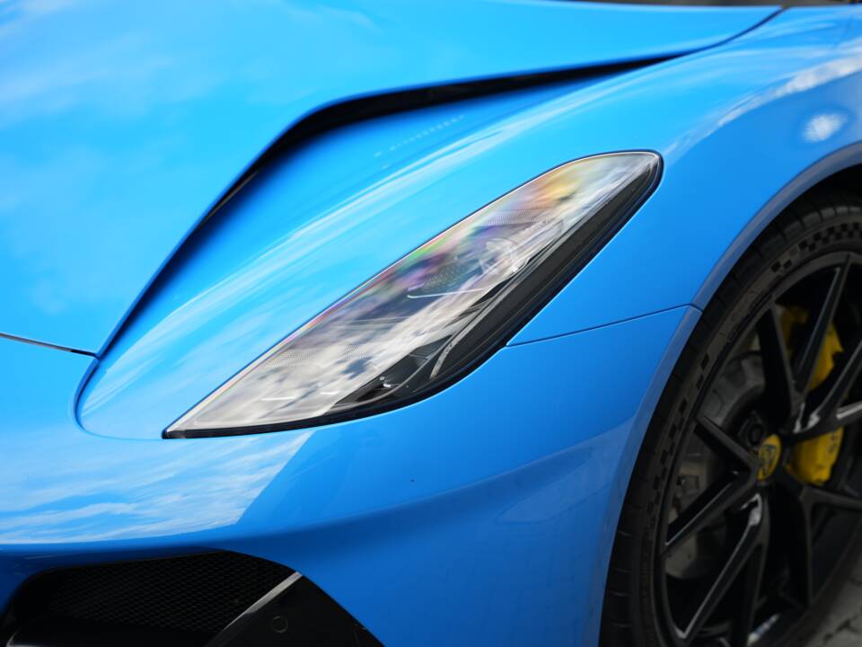 Image 34/50 of Lotus Emira "First Edition" (2022)