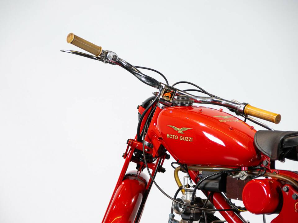 Imagen 8/50 de Moto Guzzi DUMMY (1957)