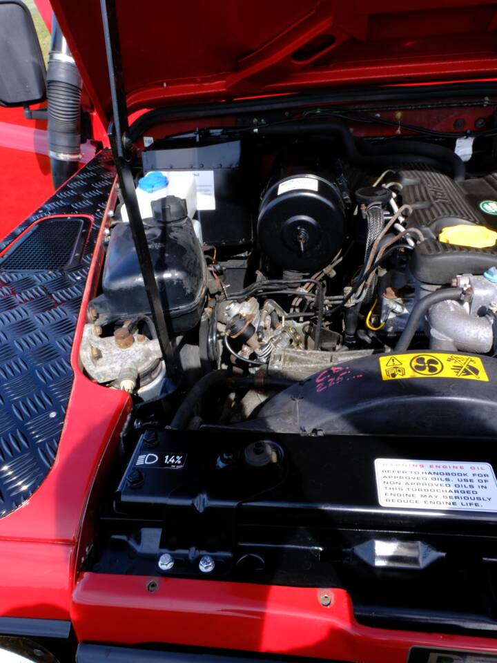 Afbeelding 11/31 van Land Rover Defender 110 300Tdi (1997)