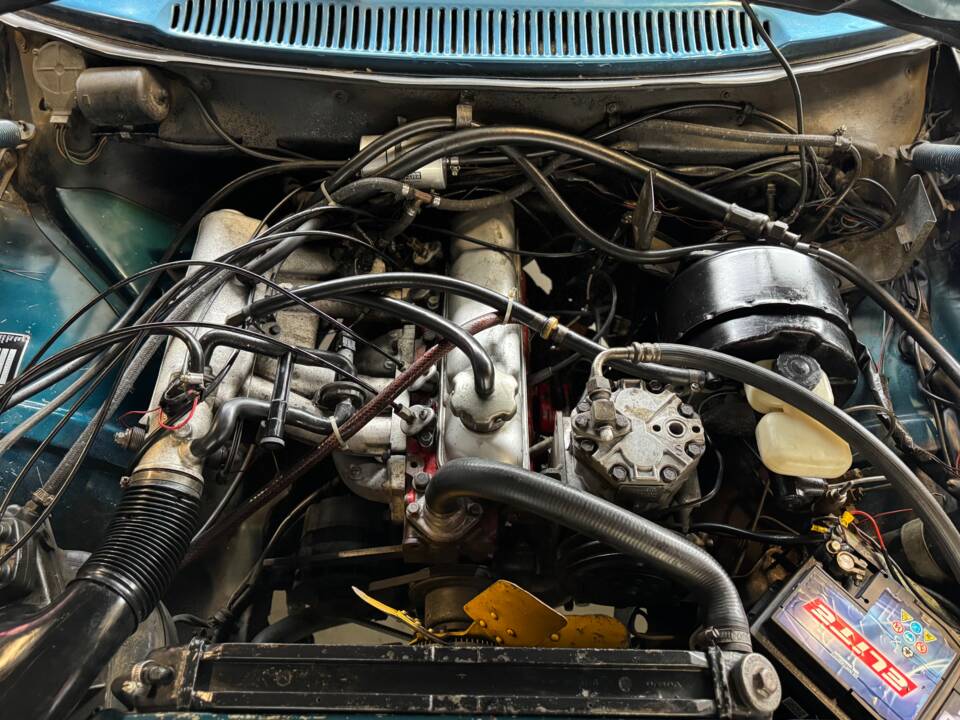 Imagen 8/19 de Volvo P 144 GL (1974)