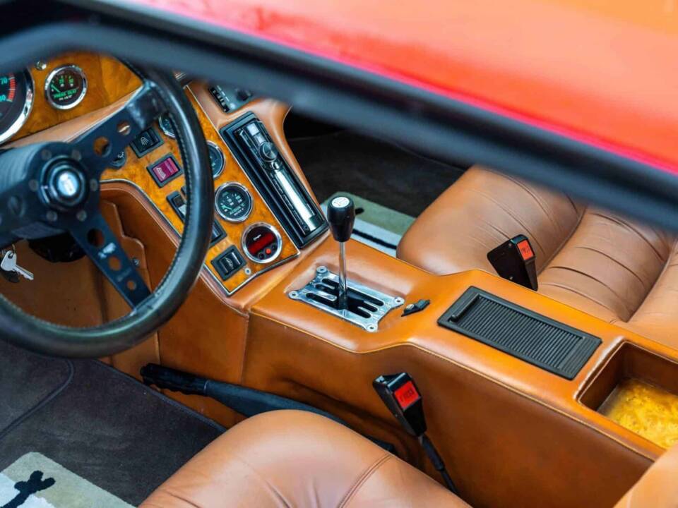 Image 24/61 of De Tomaso Pantera GT5 (1984)